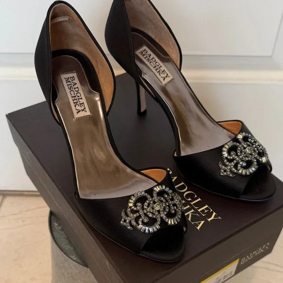 Badgley Mischka Black Peep-Toe Heels with Silver Accents - Picture 2 of 7